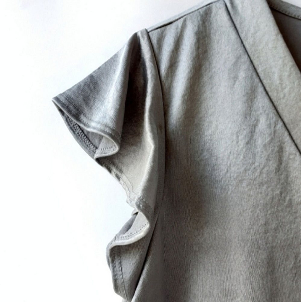 SWEET RAIN Ruffled Sleeves V-Neck Shimmery Blouse Size Large - Picture 4 of 8
